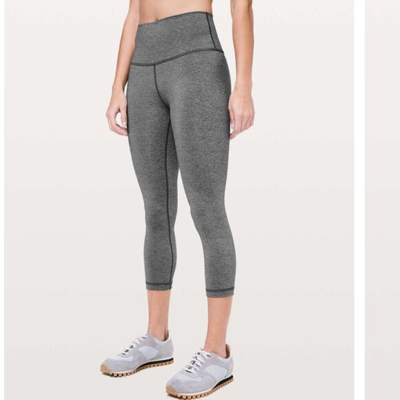 Lululemon Wunder Under Crop (High-Rise) *Luxtreme 21" Heathered Black - Size 4 - Picture 1 of 10